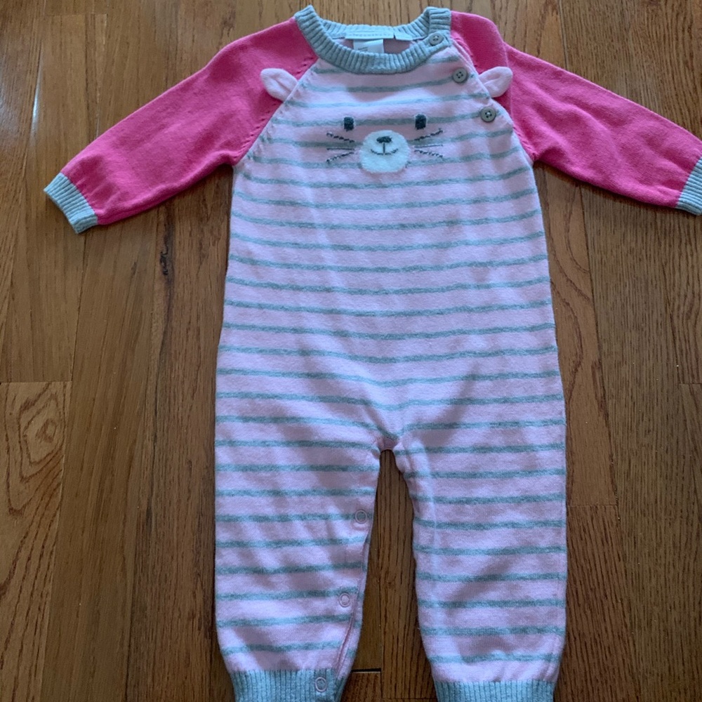 NWOT Pink Bunny romper. Perfect for spring/Easter!